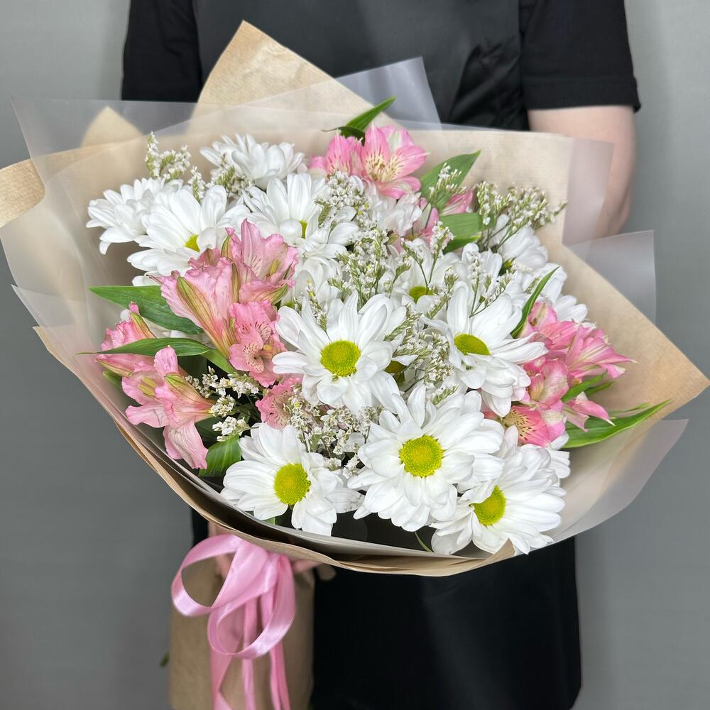 Букет ромашки, розовые альстромерии и лимониум. WISTERIA FLOWERS