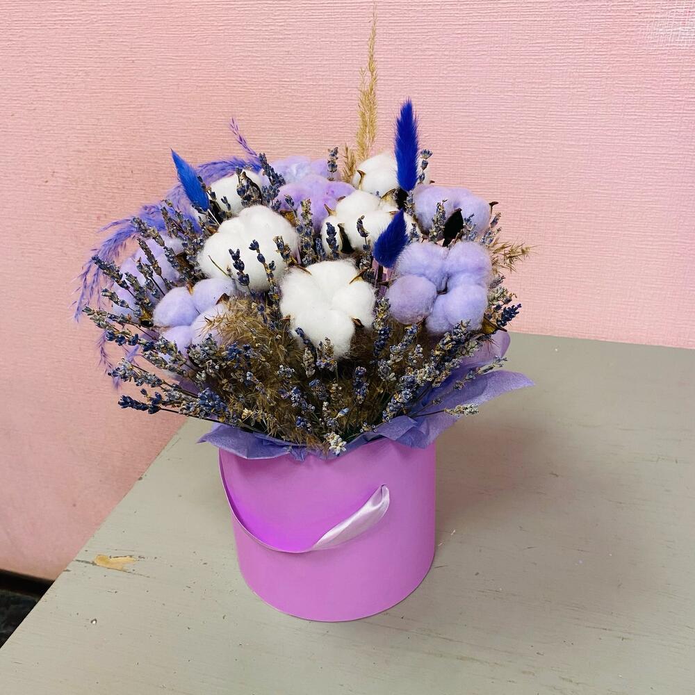 Шляпная коробка с хлопком и лавандой Шляпная коробка с хлопком и лавандой